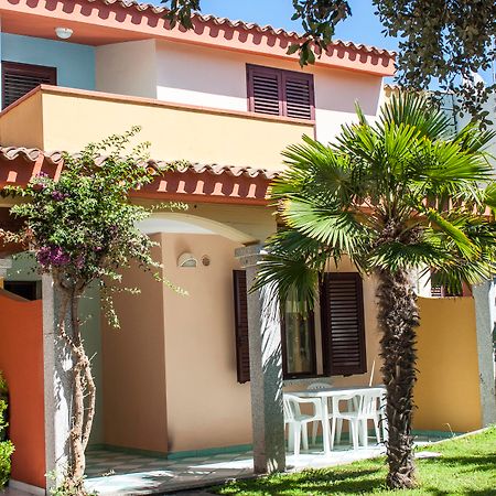 Residence Oasi Anfiteatro ポルト・オッティオル エクステリア 写真