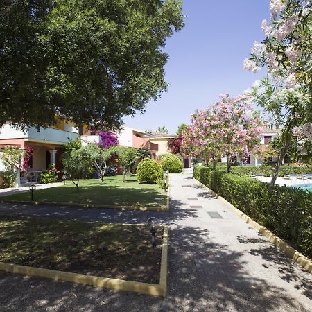 Residence Oasi Anfiteatro ポルト・オッティオル エクステリア 写真